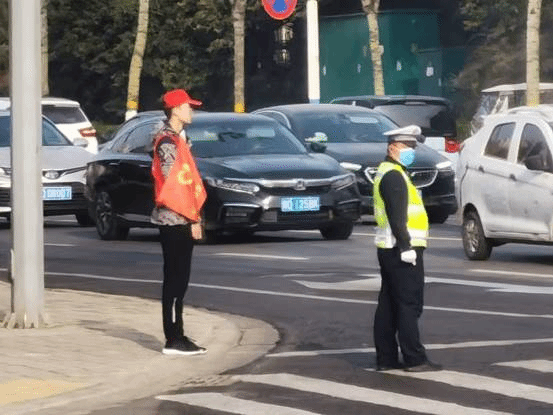 交通站岗 (2)